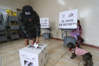 Resultados Elecciones Ecuador 2025: sigue la plataforma actualizada del CNE.