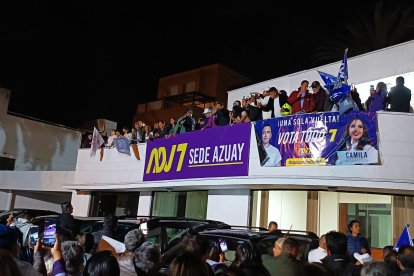 Simpatizantes de Daniel Noboa celebran en Azuay.