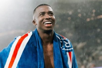 Willian Pacho, defensa ecuatoriano del PSG.