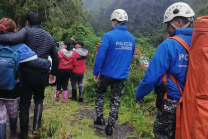 El senderista pasó toda la noche en el intenso frío de la montaña en Píllaro.