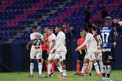 Universitario está complicado en la Copa Libertadores 2025.