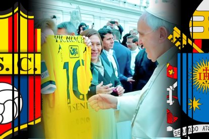 2014 cuando el Papa Francisco recibió en el Vaticano la camiseta de Barcelona SC.