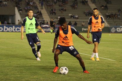 El secuestro de los familiares del jugador ocurrió en horas de la madrugada.