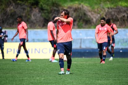 Jerónimo Cacciabue se alista para liderar el medio campo de la Universidad Católica.