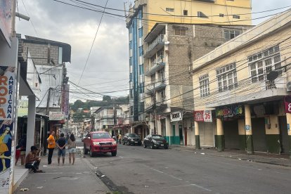 Quiteño mostró cómo reaccionó la población ante el sismo. Él estaba en el cuarto piso.