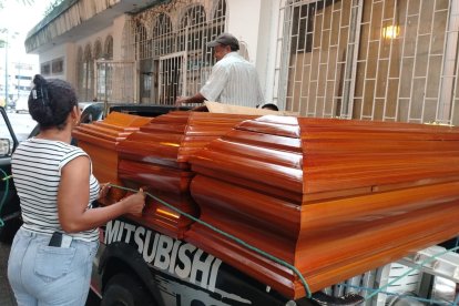 Los cuerpos fueron retirados de la morgue de Babahoyo.