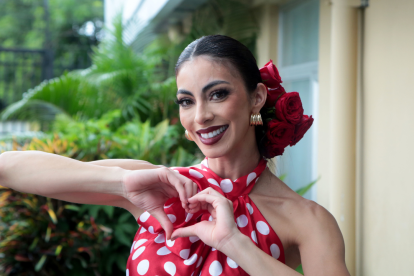 Virginia Limongi es una modelo, exreina de belleza y presentadora de televisión ecuatoriana