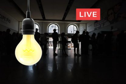 Se ha restablecido casi el 50 % del suministro eléctrico nacional según el Presidente del Gobierno español, Pedro Sánchez.