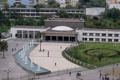 La Universidad Central del Ecuador ha entrado en un tercer proceso de postulaciones.