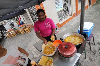 La preparación de los ingredientes empieza a las 07:00, tras la visita al mercado.