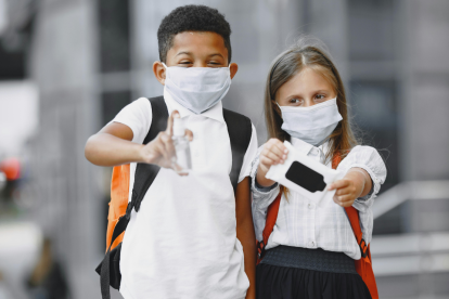 Uso de mascarilla es obligatorio cor casos de tos ferina.