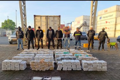 Las sustancias se encontraron en un contenedor.