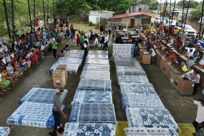 La ayuda humanitaria llegó a los damnificados por el temporal invernal.
