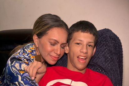 MULATA MAMÁ

AG-EXTERNOS