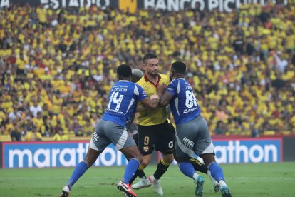 Barcelona SC ganó 2-0 a Emelec en el Clásico del Astillero.