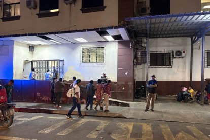 Los restos de Pedro Bravo fueron retirados de la morgue de Babahoyo para llevarlo a San José de El Tambo.