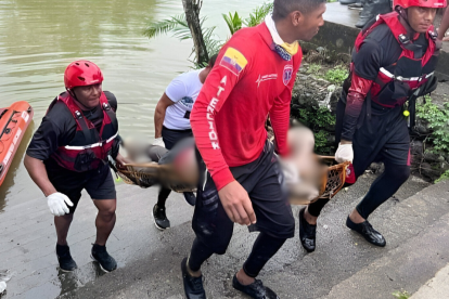 El cuerpo de un hombre fue hallado flotando en el río Esmeraldas