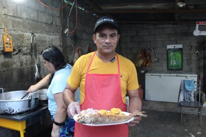La presentación del plato final es llamativa, dice Danny. Y el sabor termina de convencer a los comensales.
