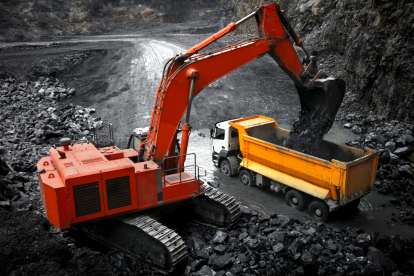 Referencial. 130 habitantes del cantón Nangaritza fueron contratados por Totalfor Comercio Internacional para trabajar en una concesión minera.