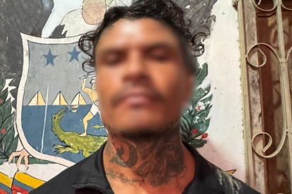 Alias tatuado tiene 32 años y se lo acusa de asesinar a dos personas en Esmeraldas.