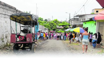 En los primeros días de mayo, tres docentes de este plantel de Flor de Bastión, en Guayaquil, fueron secuestrados.
