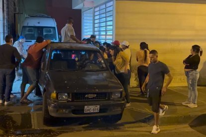 El hombre fue llevado hasta una casa de salud, pero los médicos no pudieron salvarlo debido a la gravedad de sus heridas.