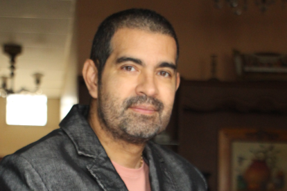 Luis Antonio Ruiz es un periodista y presentador de noticias