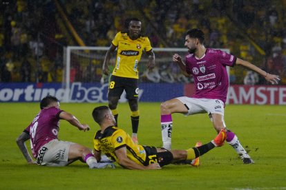 Barcelona SC visita a Independiente del Valle en la última fecha de la fase de grupos de la Libertadores 2025.