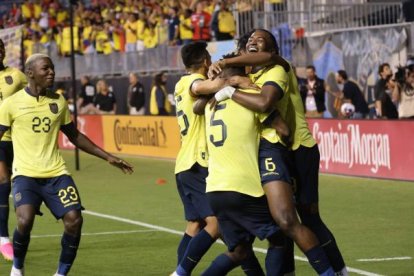 La selección de Ecuador pelea por clasificar al Mundial 2026.