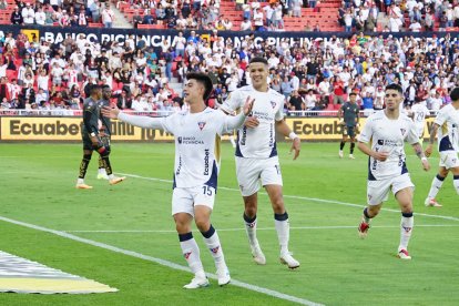 Liga de Quito pelea por llegar a los octavos de final de la Libertadores 2025.