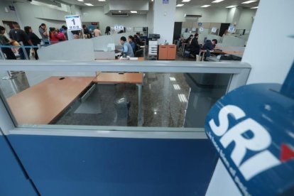 Acciones del SRI buscan sancionar esquemas de evasión fiscal como la doble contabilidad y el uso de empresas ficticias.