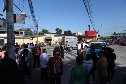 El ataque armado ocurrió cerca de una facultad universitaria en Guayaquil.