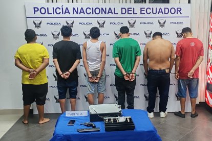 Los seis detenidos fueron presentados en la Unidad de Vigilancia Comunitario del distrito Portete.