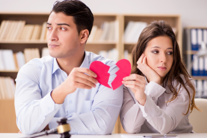 Mujer le pidió el divorcio a su esposo porque ChatGPT le dijo que le era infiel.