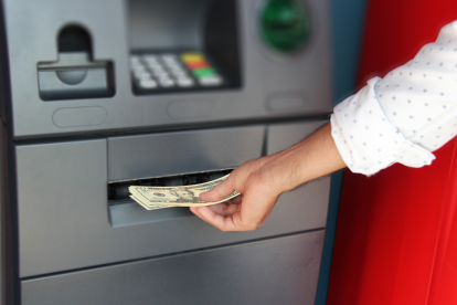 El Bono de Desarrollo Humano es una ayuda económica que entrega el MIES en Ecuador.