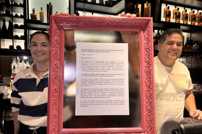 FLOYDS BAR

AG-EXTERNOS