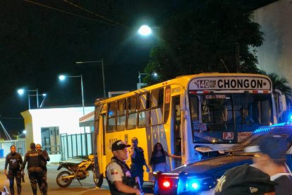 Crimen en bus de Chongón, en Guayaquil.