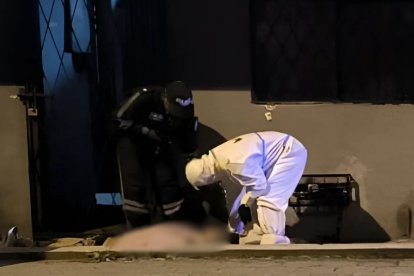 Segundo Efrén Criollo murió en la puerta de su vivienda. Se sospecha que sería un desquite de dos delincuentes.