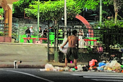 Ver basura regada se ha vuelto parte del ‘paisaje’ de la zona. La gente ya no aguanta.
