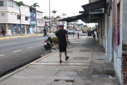El ataque armado se produjo en una de las aceras de la calle 17, en el suburbio de Guayaquil.