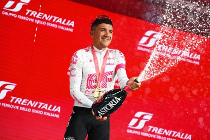Richard Carapaz sumó su tercer podio en el Giro de Italia.