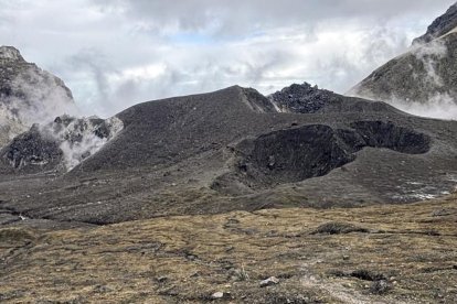 Secretaría de Riesgos advirtió sobre los peligros en el volcán.
