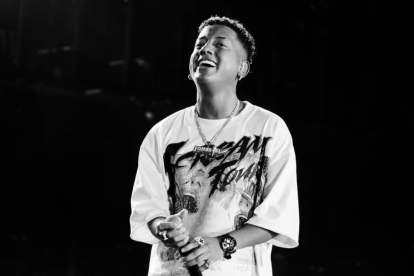 Jombriel es un cantante esmeraldeño