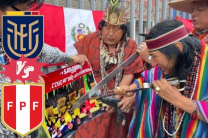 Chamanes peruano en acción para el partido ante Ecuador.