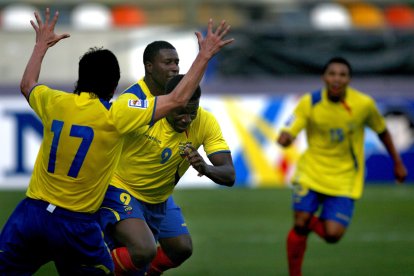 Carlos Tenorio fue autor del 2-1 de Ecuador sobre Perú en Lima, el 7 de junio de 2009, en las eliminatorias hacia el Mundial de Sudáfrica 2010.