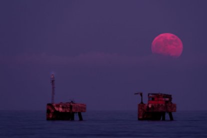 La Luna de Fresa una de las más esperadas adornará el cielo de Ecuador