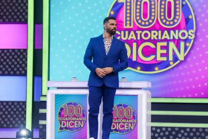 Ronald Farina es un presentador de televisión ecuatoriana