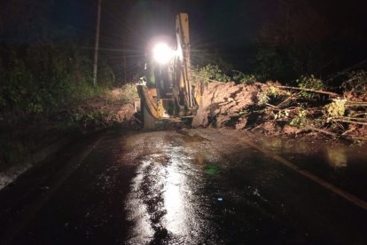 Provincias de la Sierra y Costa reportan afectaciones. ECU911 coordina labores de limpieza