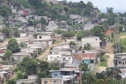 En el distrito Nueva Prosperina se han registrado abandonos de viviendas forzados por criminales.