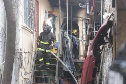 Incendio consumió una vivienda en el noroeste de Guayaquil.